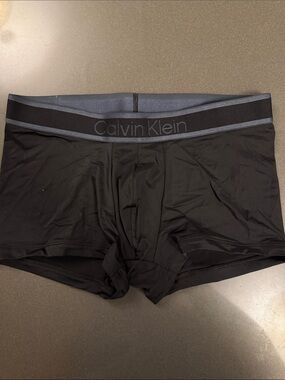 New Calvin Klein Black Boxer Briefs / Low Rise Trunk. Microfiber